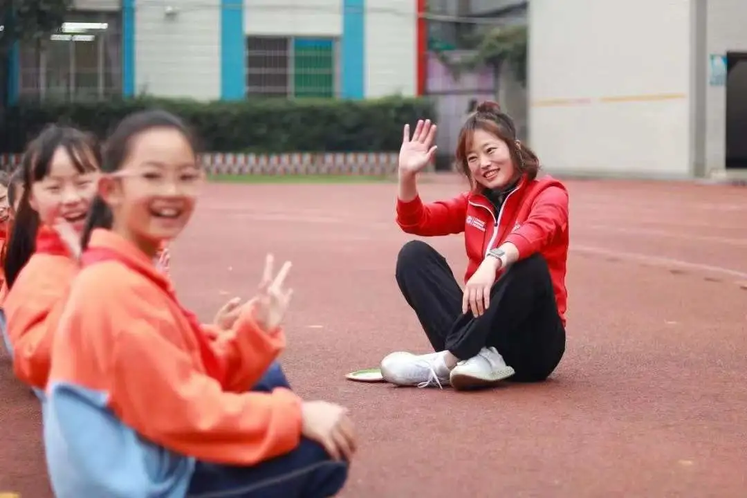 传师道砥砺耕耘 勤学练共享课堂——华实名师进课堂系列活动(四)