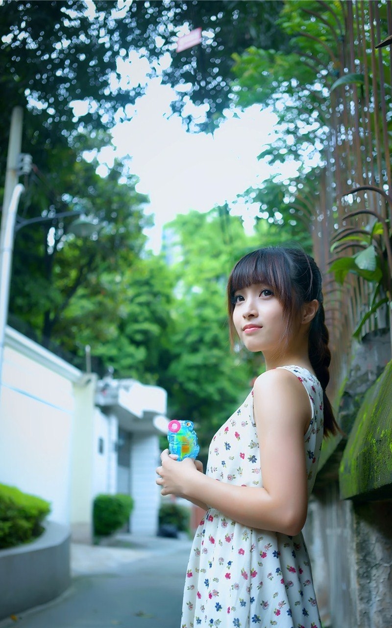 可爱美女 淡雅碎花裙 小清新户外写真