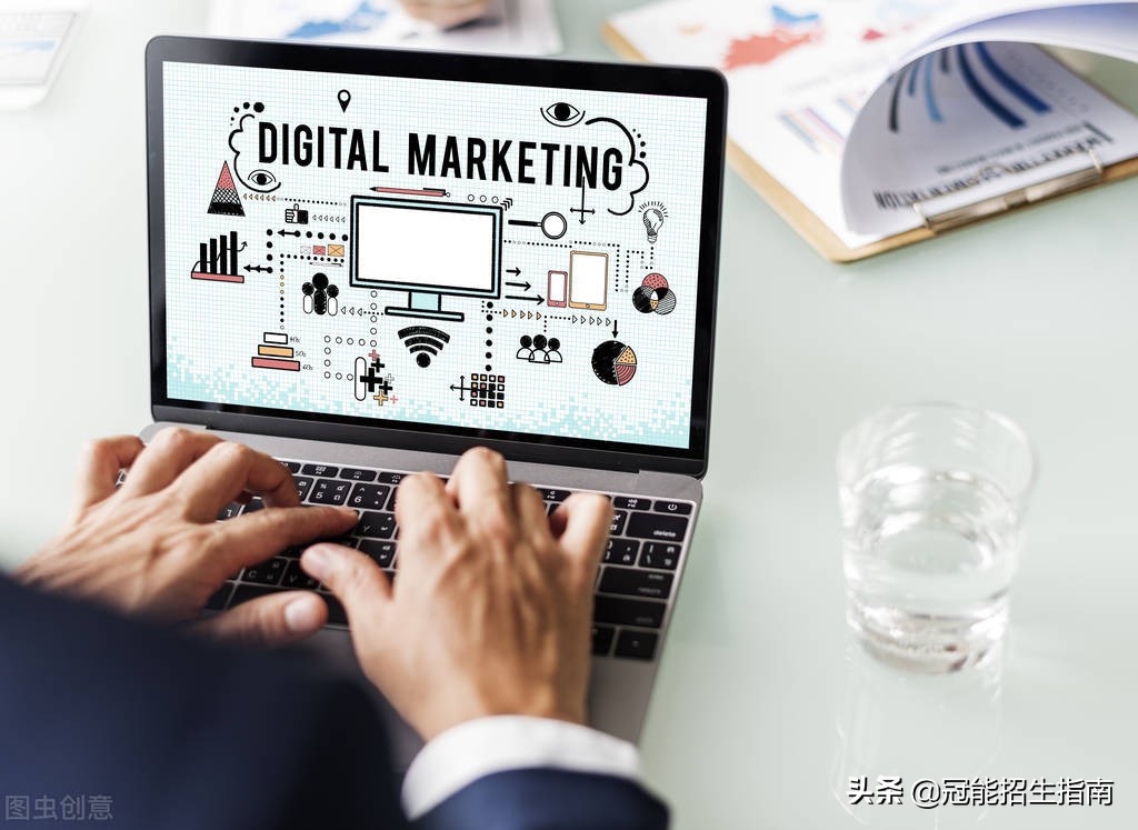 计算机专业的女生适合干什么工作？成都有哪些比较好的职校？