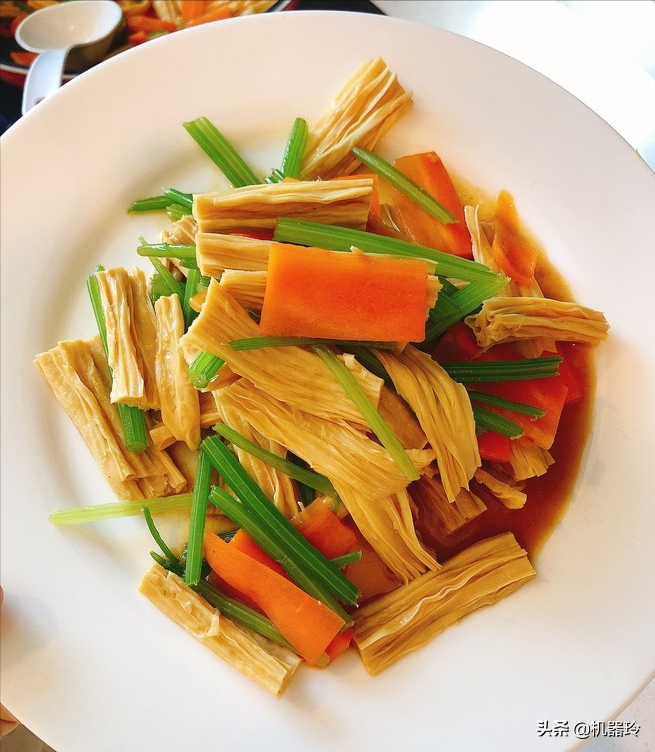 过年吃腻了大鱼大肉，推荐10道“刮油菜”，清爽解腻，吃得舒服