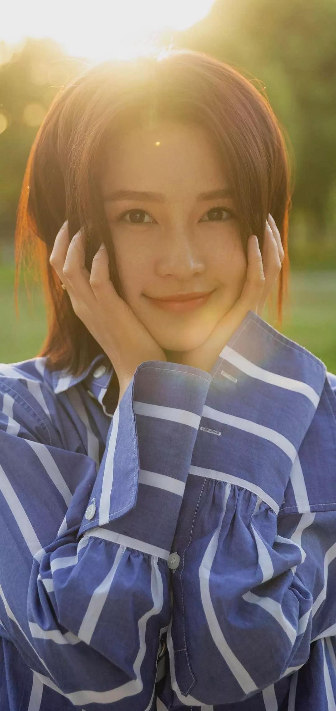 手机大片，女星王子文、李沁和毛晓彤