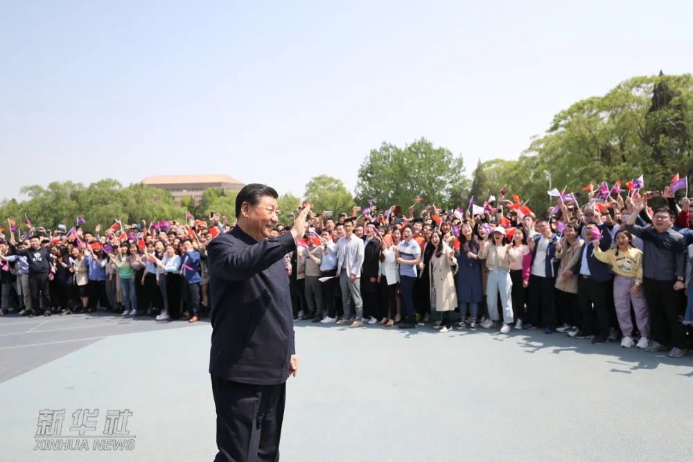 勇为先锋，不负期待——总书记这样勉励青年