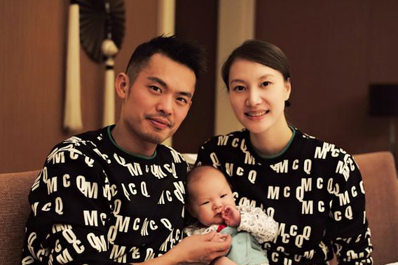 林丹谢杏芳夫妇成飞人？三人四个月欠机票40余万元，被列为失信人