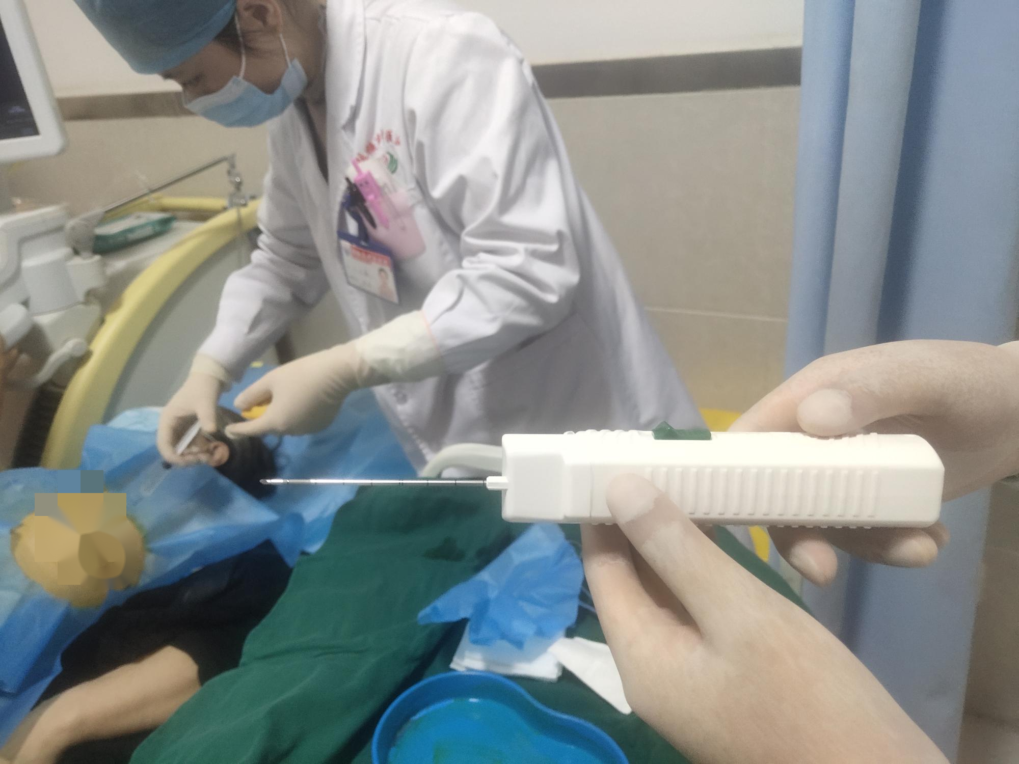 张掖市中医医院顺利完成首例超声引导下乳腺肿物穿刺活检术