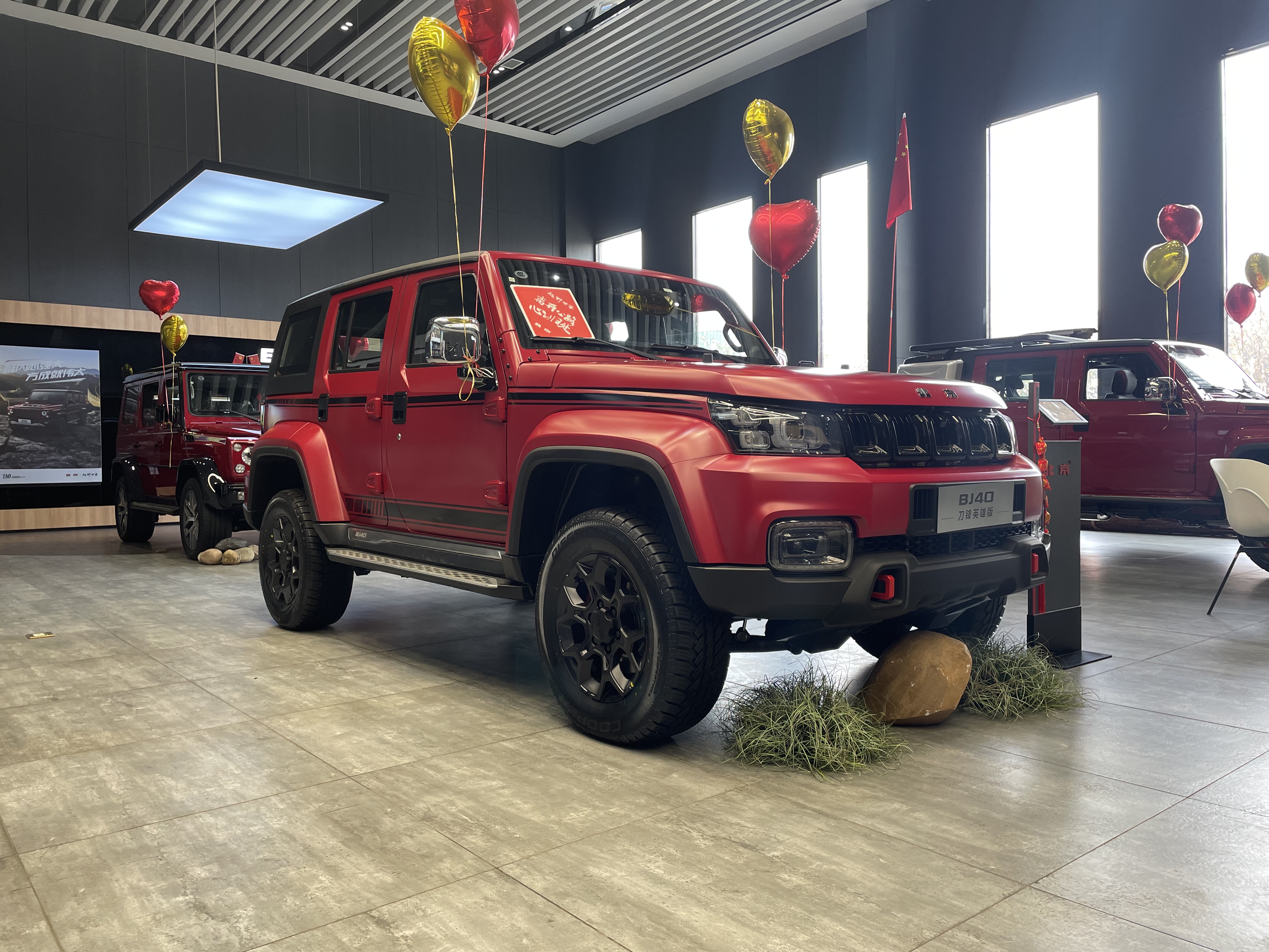 探店bj40刀锋英雄版:同级市场独一份,柴油版到底有多特别?