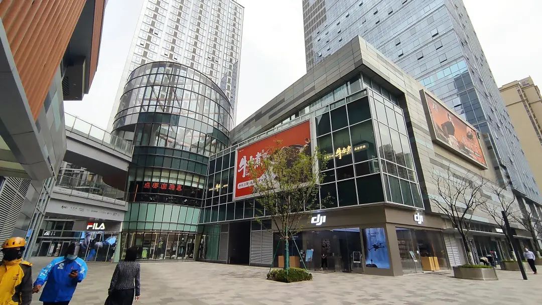 设计见闻｜颜值型店面设计之莱安中心万象天地篇