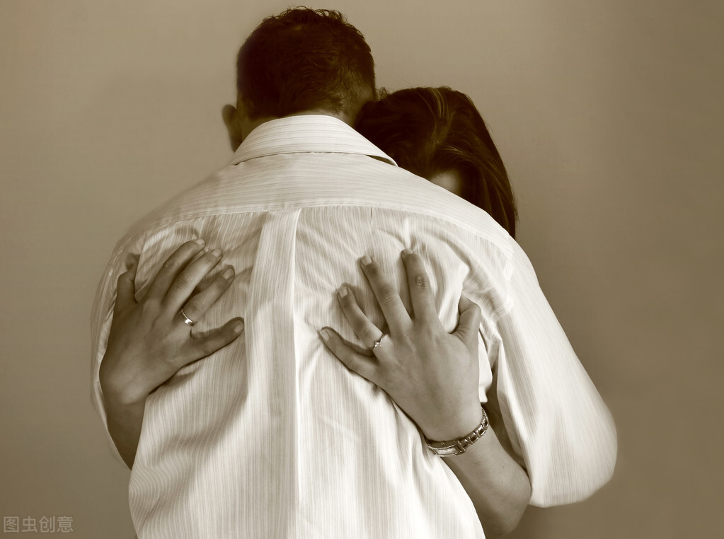 为晋级袁小丁身陷漩涡,接风尘俩男女抱头痛哭(小说连载)