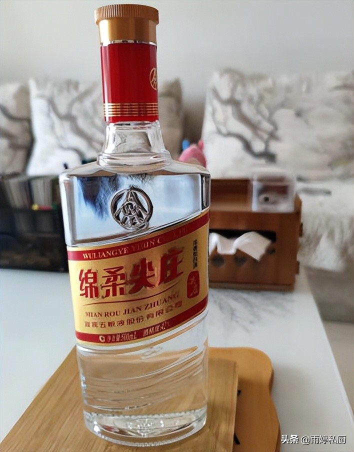 4款公认“性价比高”的老白酒,60、70后都爱囤,十足的粮食酒