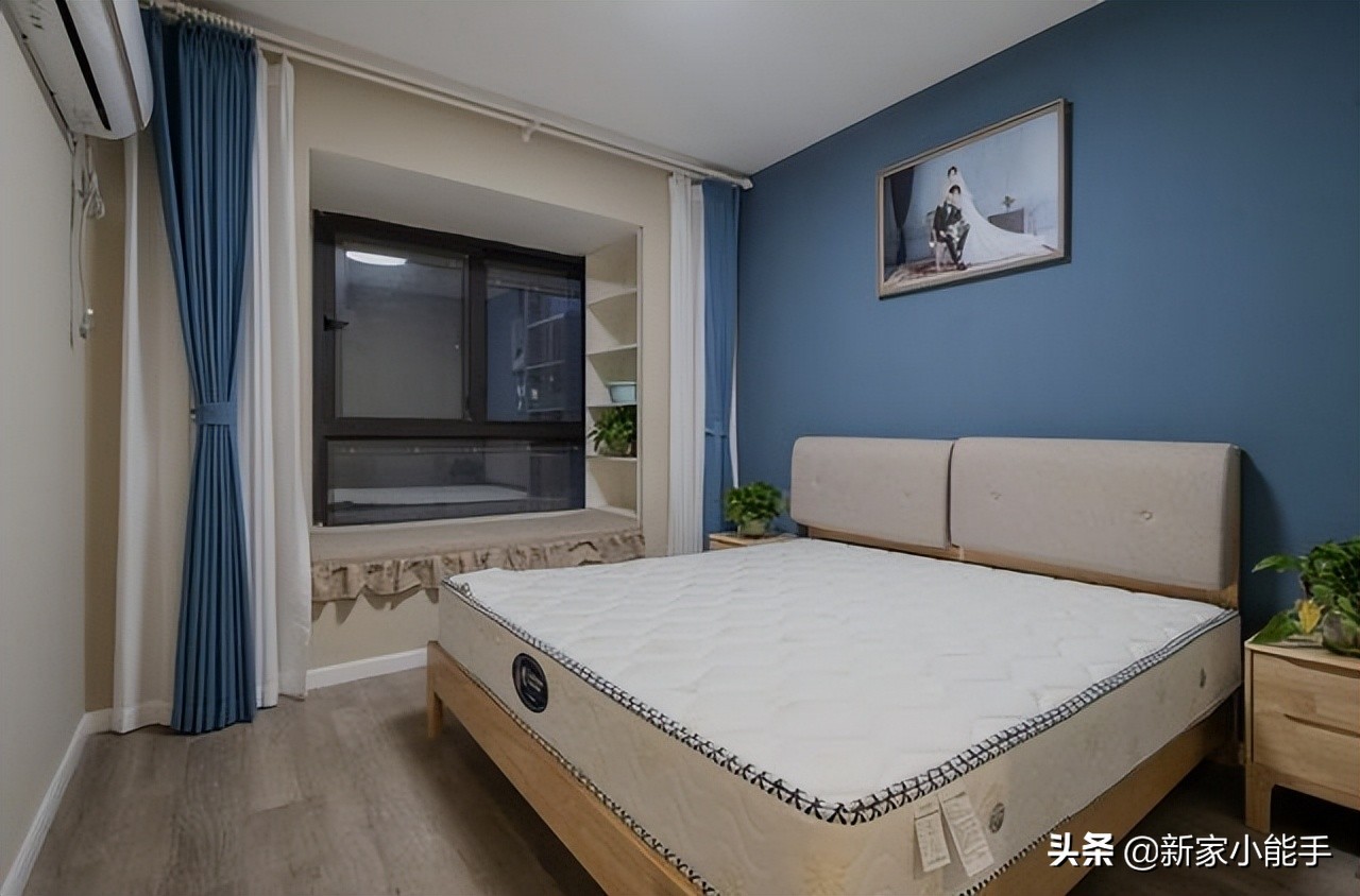 她家97平原木风小三房，极简装修不做电视墙，好看又显得有品位