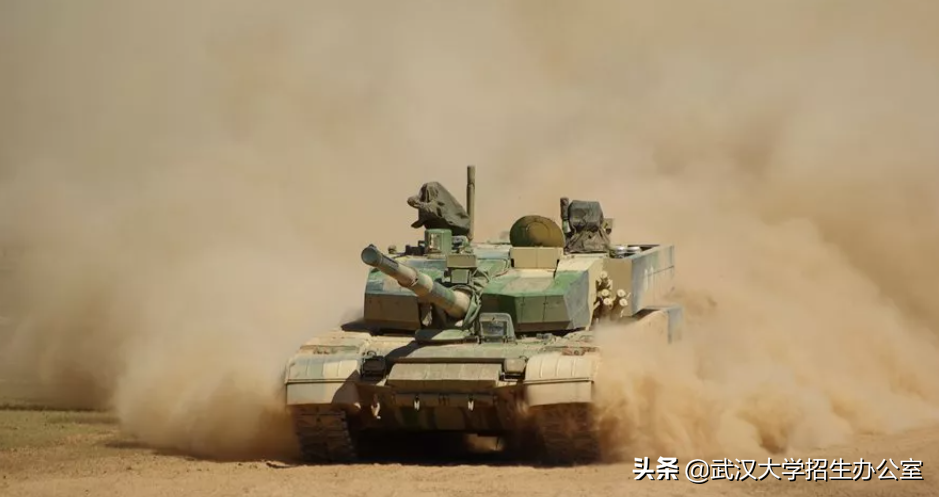 他是我国99A坦克总设计师，湖北出生，985博士毕业，当选中科院院士！