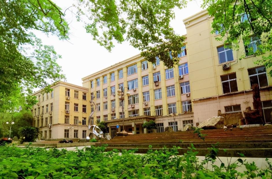 研究地震信号！四川“硬核”教授获国家级表彰，全国仅14人！