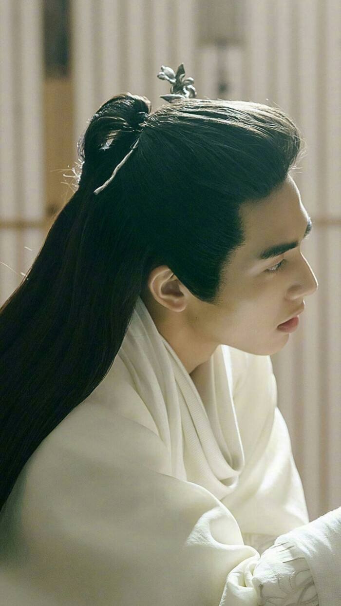 “病娇美男”别硬演，有人公子世无双，有人乡野村夫呆头鹅