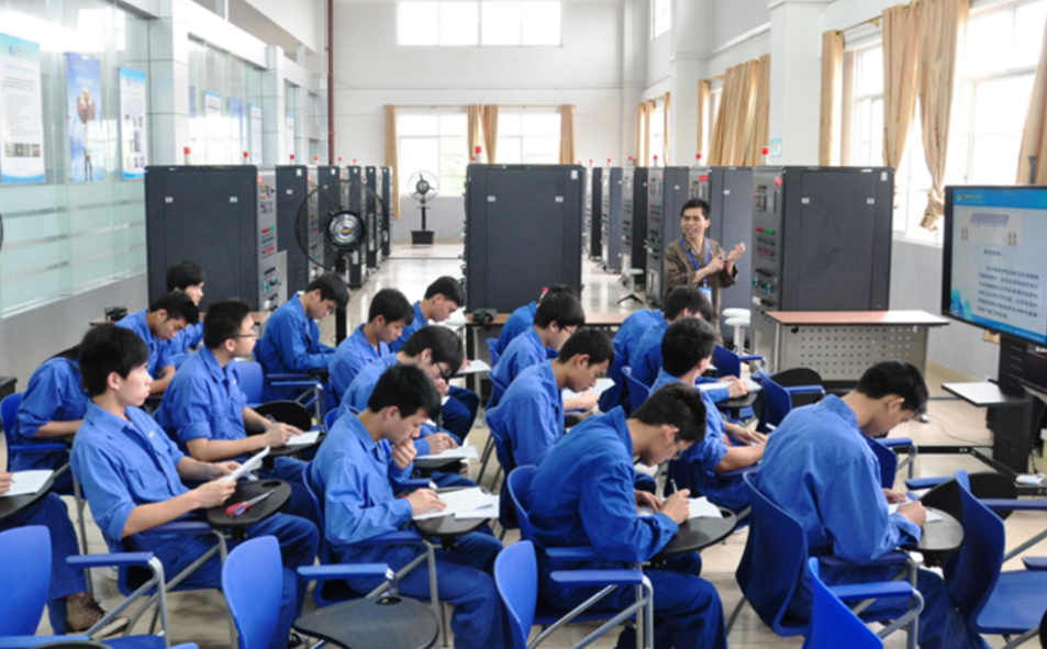 大专和大学（2022全国）