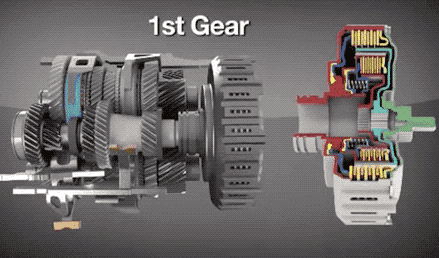 倒水打伞贴报纸，新能源车的天幕玻璃为何这么坑？车企：省钱啊