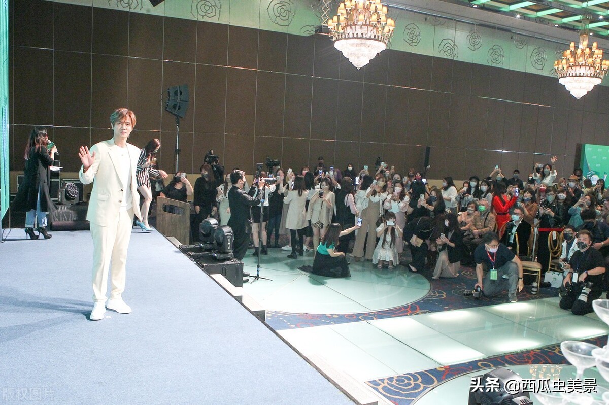 罗志祥复出，变身冻龄美男