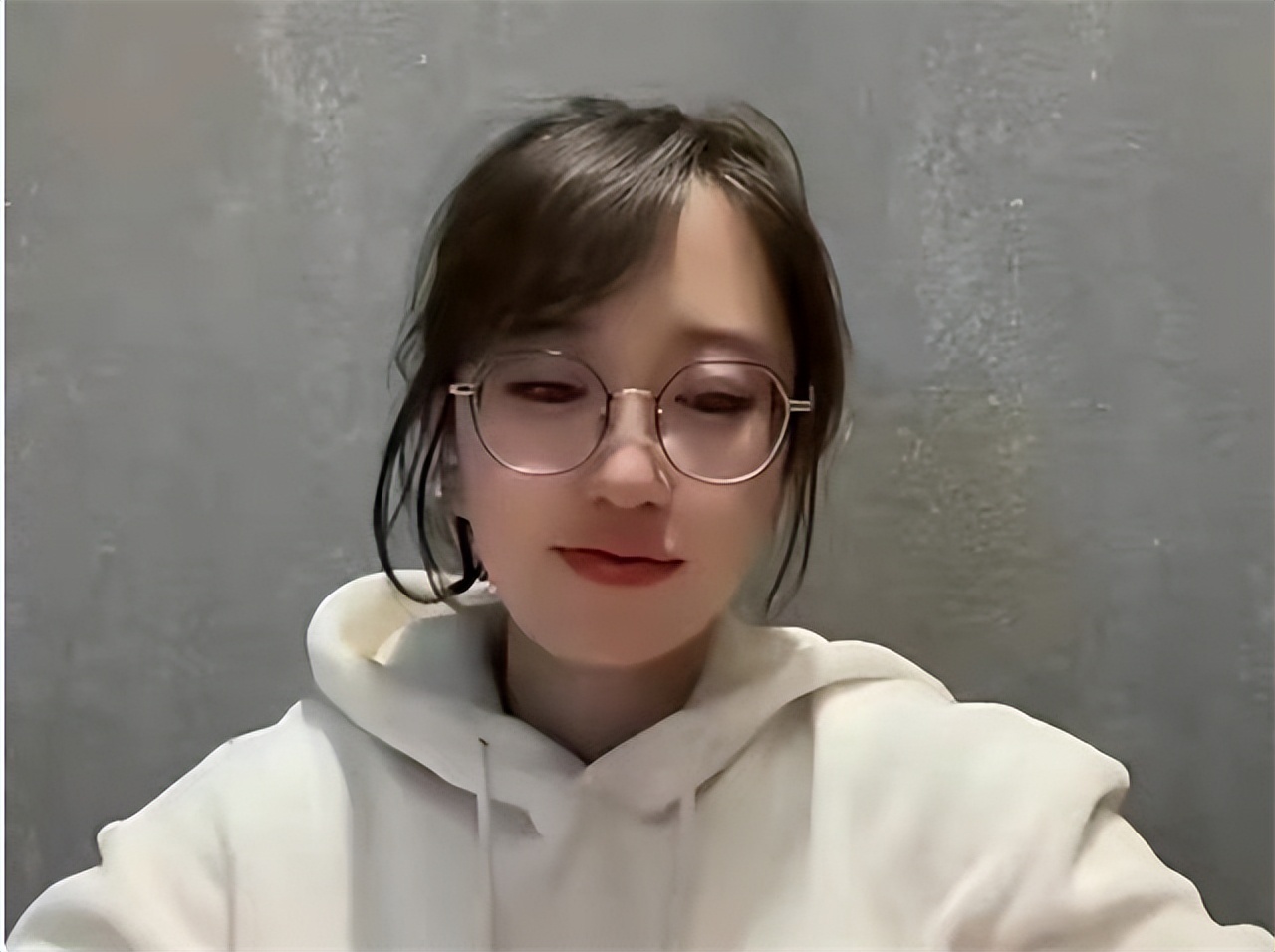 90后精英海归美女在北京豪宅当住家保姆，月薪15000，被质疑上位