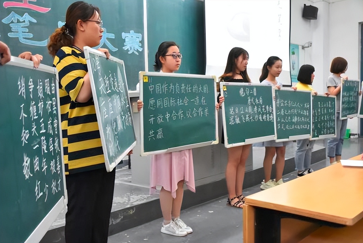 这4个专业毕业后就业相对容易，薪资也比较可观，22届考生可参考