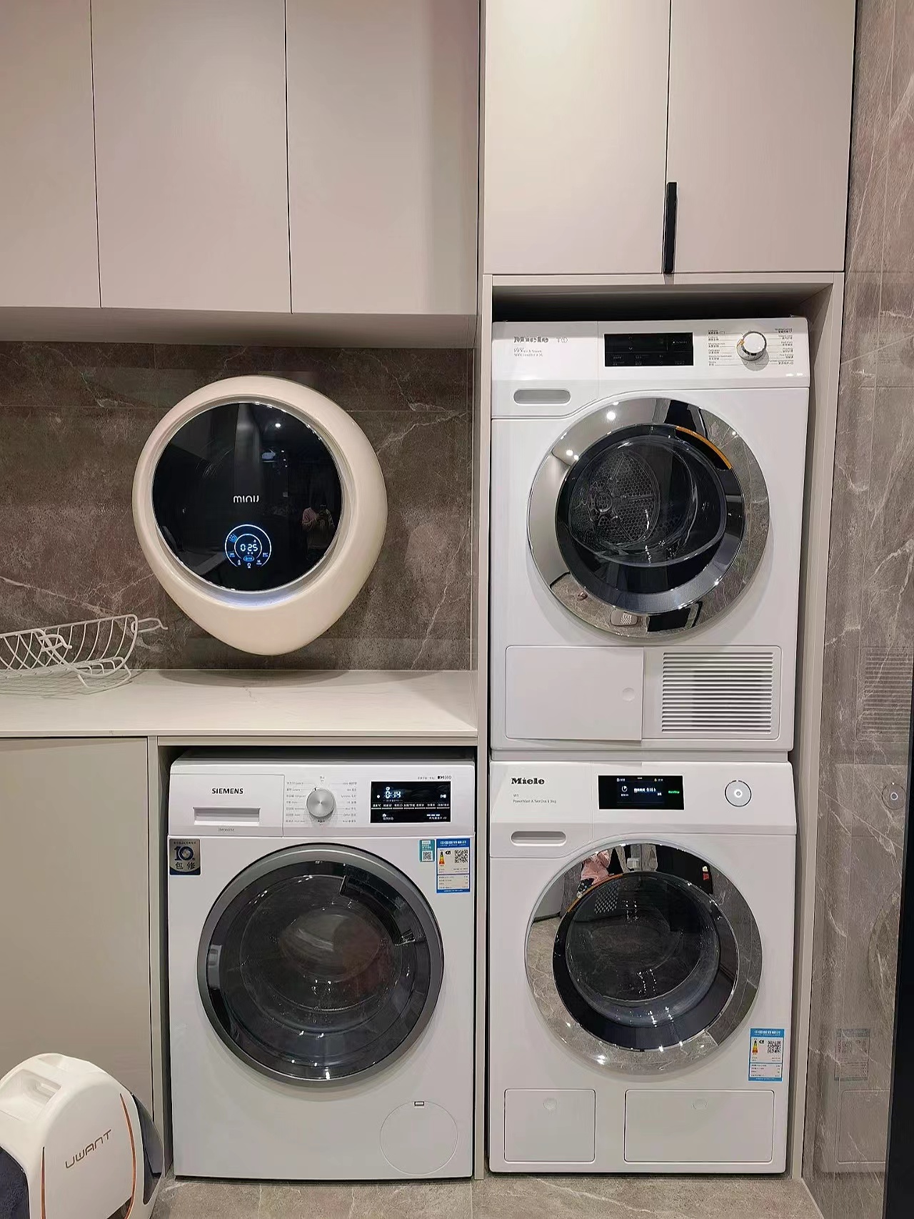 其实我心里预算是四台洗衣机的,又是被妈妈吐槽乱花钱的一天