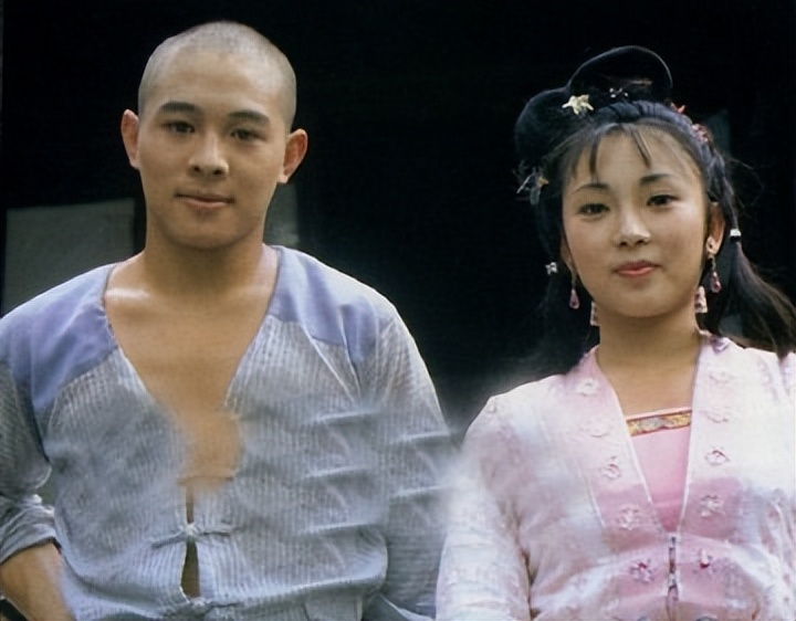 离婚32年后，再看李连杰、黄秋燕的婚姻，才明白离婚是最好的选择