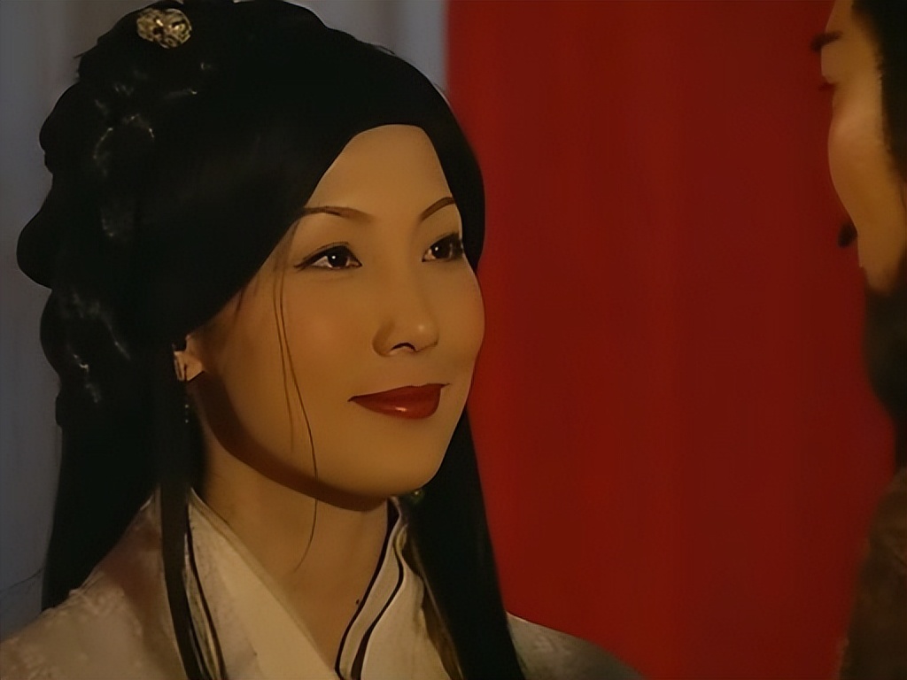 同样是演“虞姬”，袁珊珊垫底，李依晓清冷，张国荣成经典