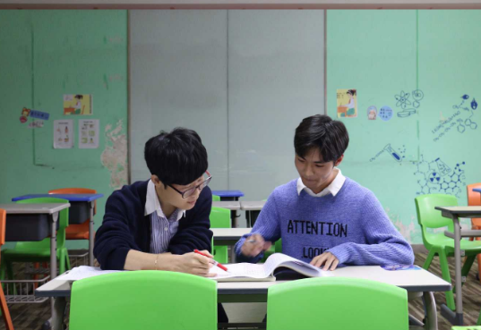 到了高三下学期才明白，补课和不补课的差距，幸好自己选对了