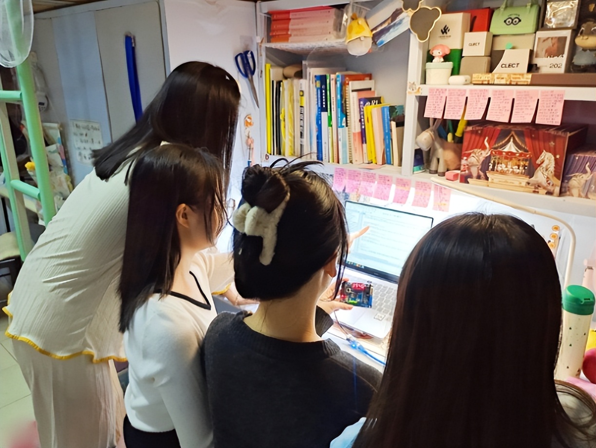 智能医学工程专业｜携手智能医学，“医”起拥抱未来
