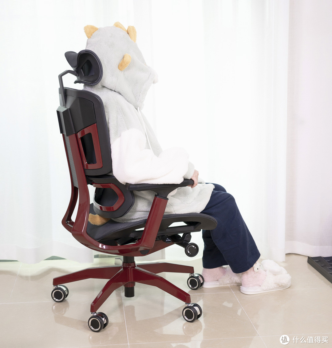 怎么摸鱼打机最惬意，人体工学椅入手指南