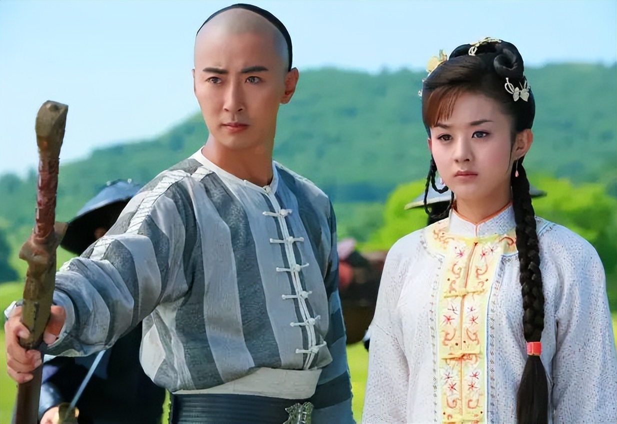 《幸福到万家》中的演员换上古装，赵丽颖美艳动人，刘威气场强大