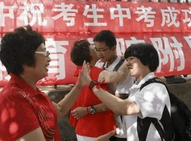 取消中考有望了？初中生表示万分欢喜，家长们的意见却不统一