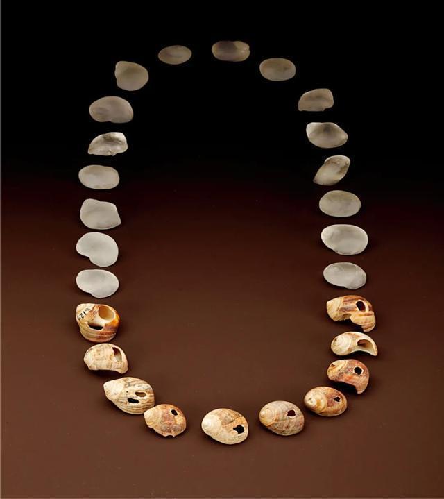 就出土了距今约1万多年的旧石器时代原始人所生产的"串串"