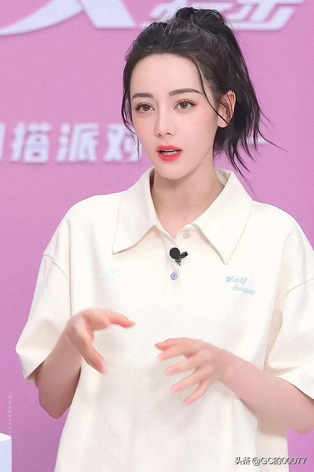 明星图片迪丽热巴特步