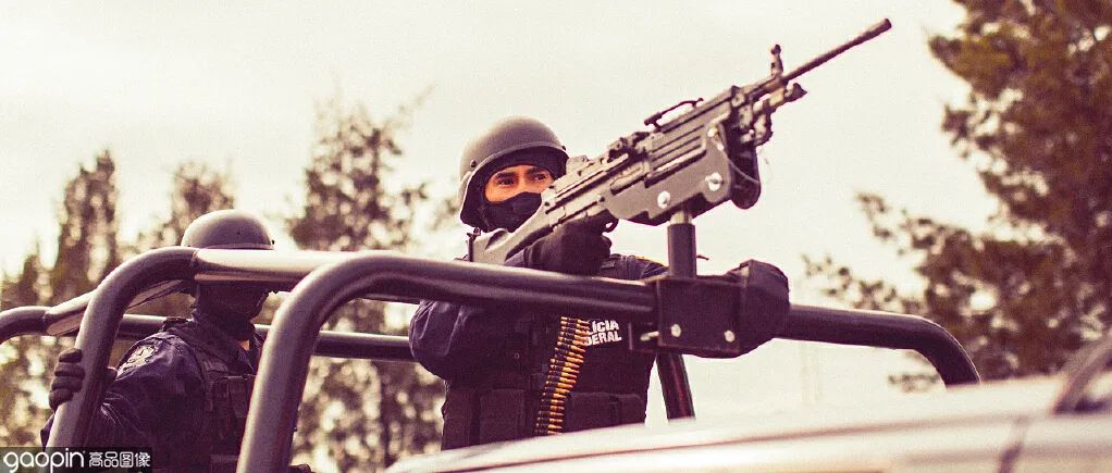 《神探大战》还不过瘾？这十部高燃警匪片收好了