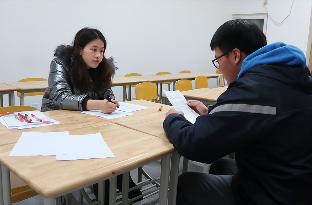 2022年考研，400分无缘复试，300分却能进入985，考生难以接受