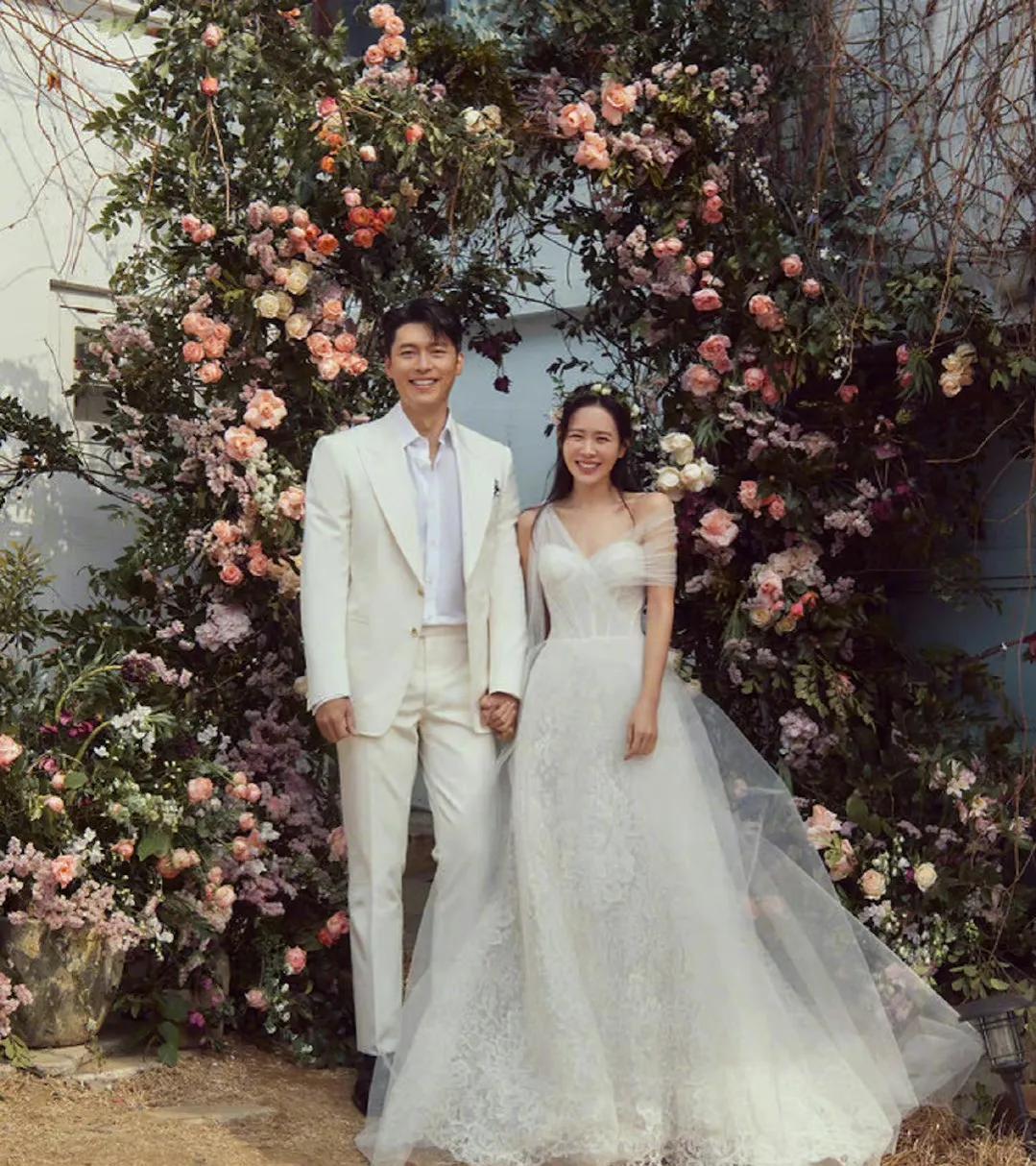 孙艺珍官宣怀孕，玄彬孙艺珍爱的迫降戏外圆满