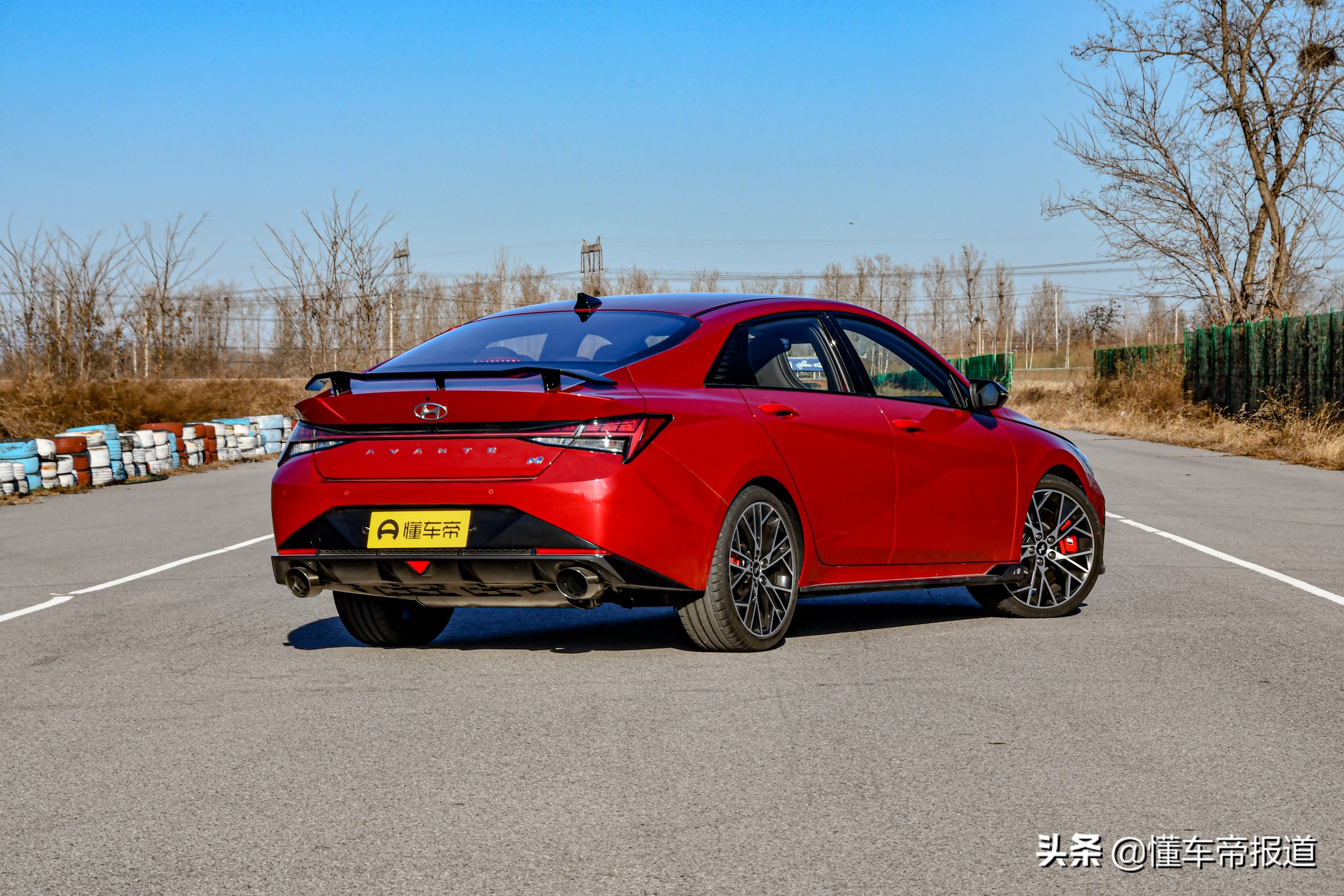 试驾｜激发最原始驾控欲望，用伊兰特N征服赛道是种什么体验？