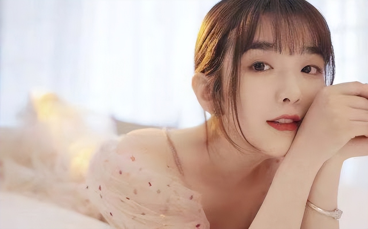 七个孩子五个妈，一年见一次，这些明星的相处方式，让人大跌眼镜