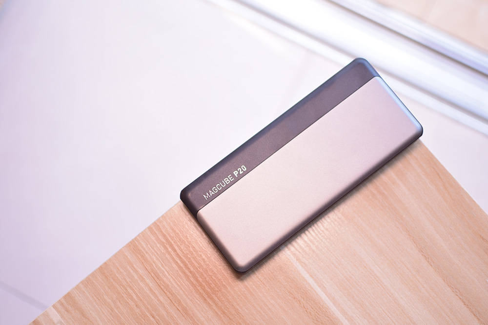 2小时充满？！Aohi 3万毫安时双向100W PD充电宝实测体验