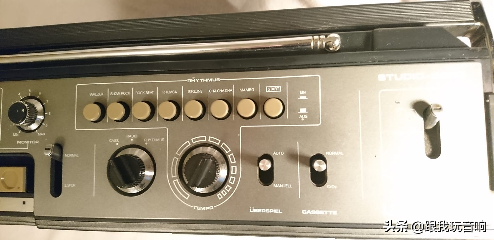 LEHNERT STUDIO-5000 经典单声道3波段收录机、80年代便携式音响