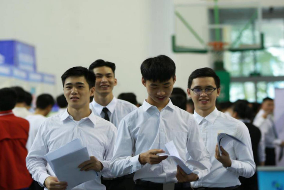 高考失利该不该“复读”？过来人讲述亲身经历，有些人想错了