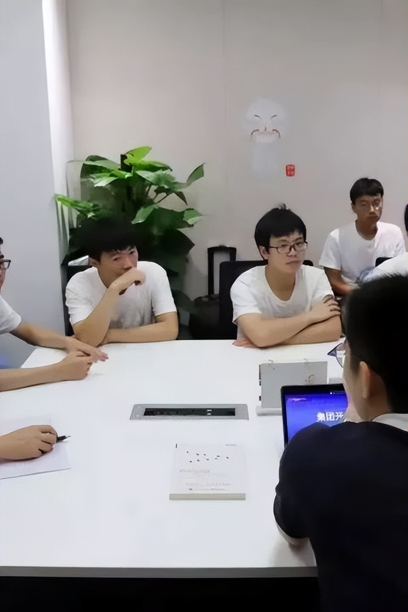 实力出众！他就读湖北名校，攻读计算机，多次参与项目开发，拿下字节offer！