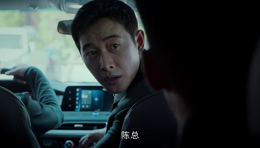 《庭外》：罗晋的皱纹，万茜的脸，这部剧的滤镜好真实