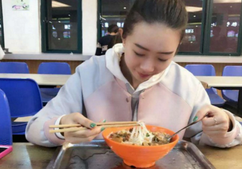 大学学费不同幅度“上涨”，未来恐普遍不低于4千，家长感到心慌