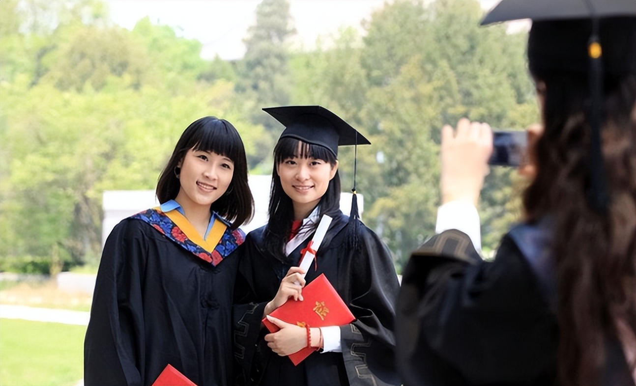 过来人走心分享，省内上大学和省外上大学区别很大，考生要了解