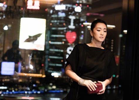 16对中外明星同框,耀眼的“东方美”不输国际咖,举手投足皆风情