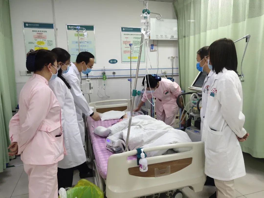 渭南市妇幼保健院成功救治一呼吸心跳暂停的危重患儿