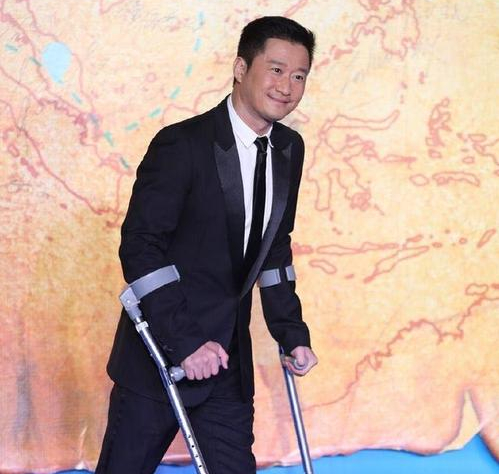 08年汶川地震吴京(2008年,汶川地震,吴京亲权证