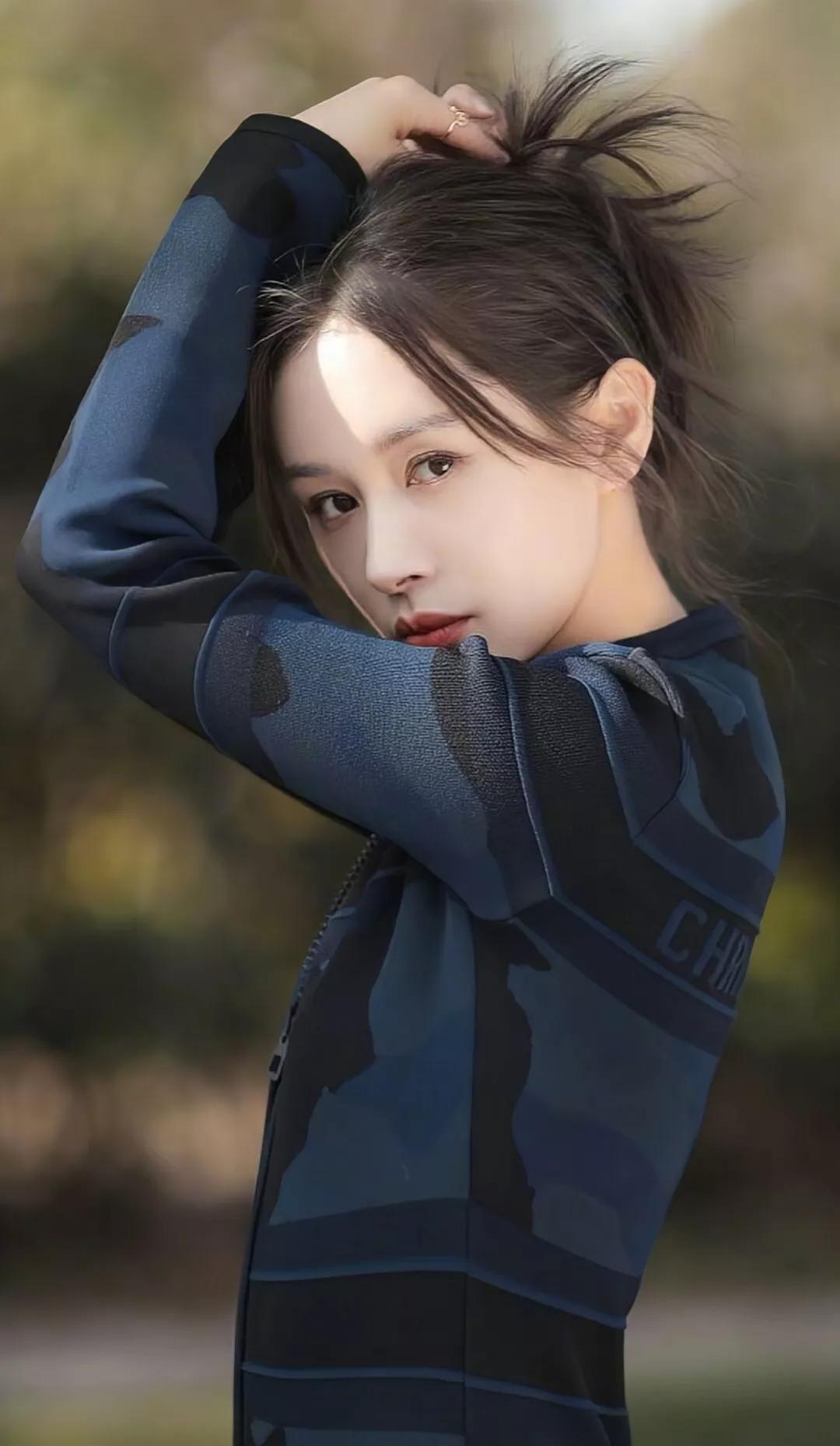 手机大片，女星王子文、李沁和毛晓彤