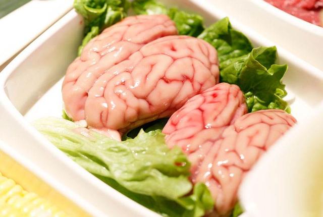 “胆固醇排行榜”公布，鸡蛋黄排最后，榜首是它的5倍左右