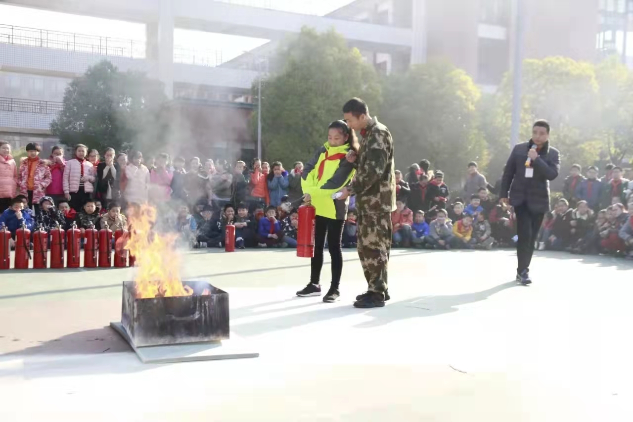 “双减”下学生社会实践应有的样子，从《勇往直前的我们》谈开去