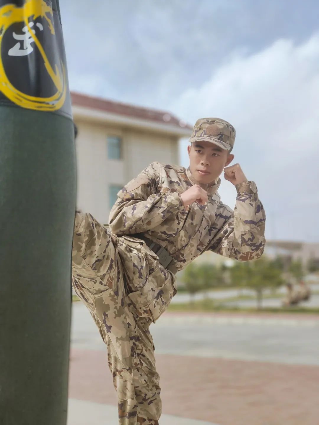 侯<a href=http://www.cngansu.cn/news/ target=_blank class=infotextkey></a>ܶ±һӣ±ഺ